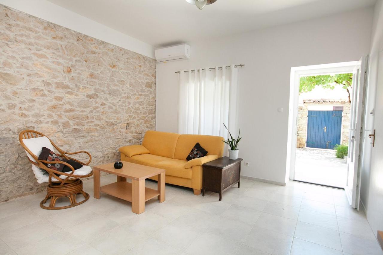 Kuca Za Odmor Toksini Apartment ซาดาร์ ภายนอก รูปภาพ
